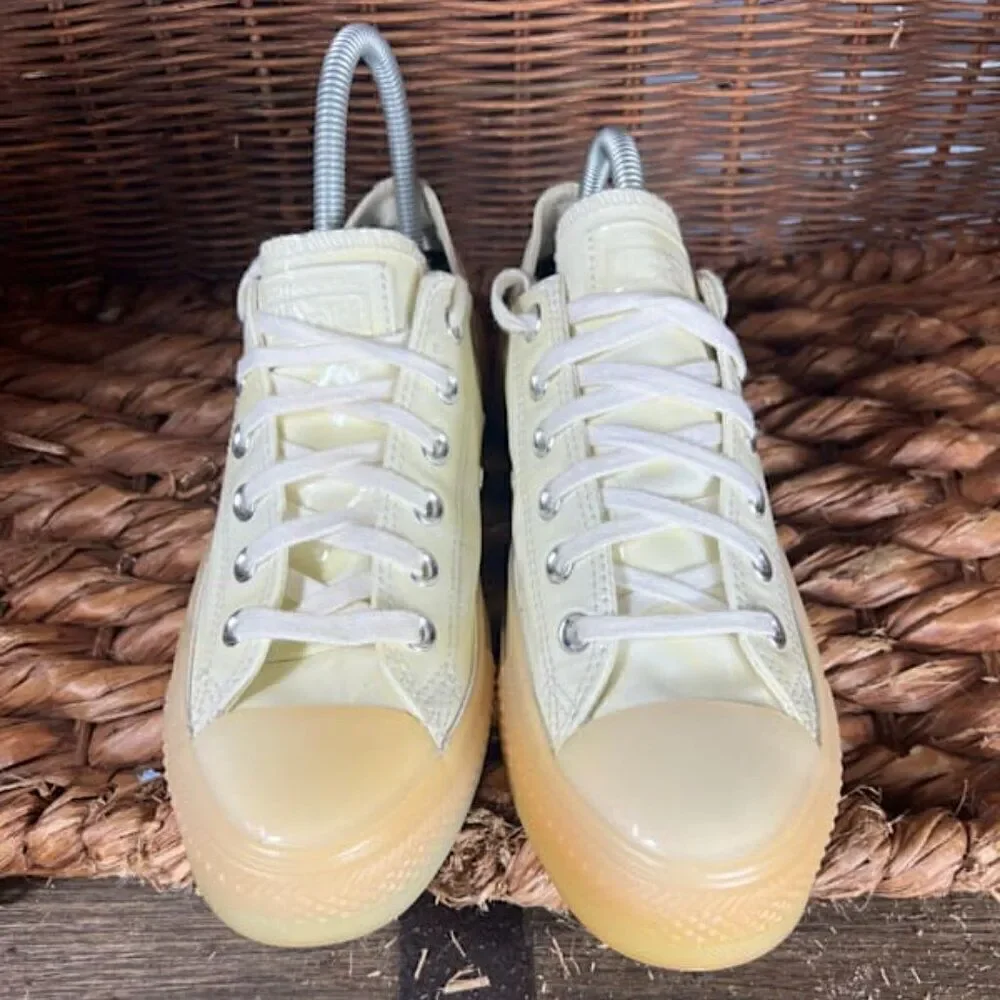 Converse Women's White Chuck Taylor‎ All Star Glow Sneakers Size 7.5 - Picture 3 of 8